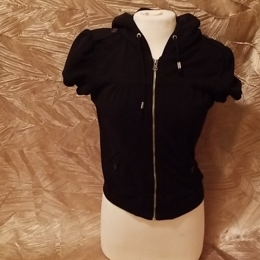 Barneys Coop short sleevehoodie